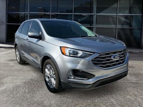 Used 2021 Ford Edge Titanium FWD image 2