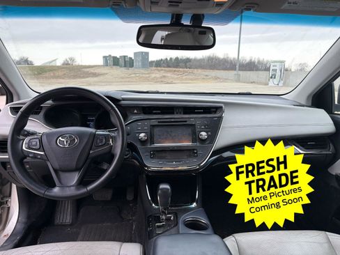 Used 2015 Toyota Avalon Limited image 8