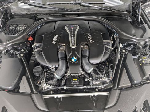 Used 2019 BMW M550i xDrive w/ Premium Package 2 image 26