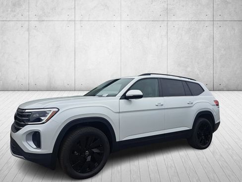 New 2026 Volkswagen Atlas SE FWD image 1