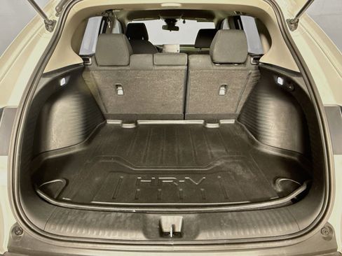 Certified 2025 Honda HR-V LX image 31