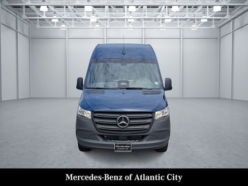 Used 2026 Mercedes-Benz Sprinter 2500 image 2