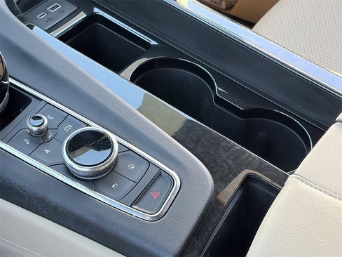 Certified 2023 Cadillac Escalade Premium Luxury w/ Performance Package image 32