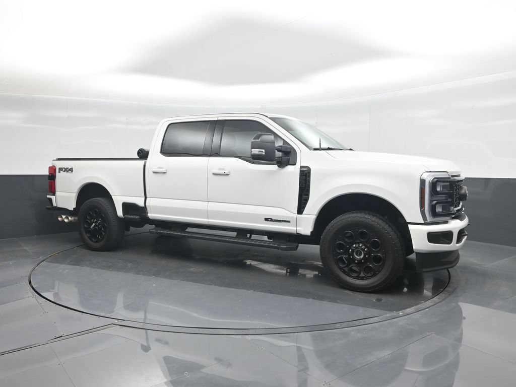 Used 2025 Ford F250 Lariat w/ Black Appearance Package AWD/4WD image 11
