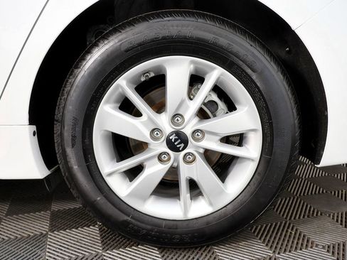 Used 2017 Kia Optima LX image 24