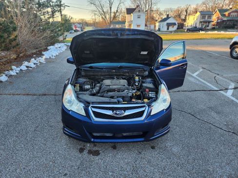 Used 2011 Subaru Legacy 2.5i Premium image 41