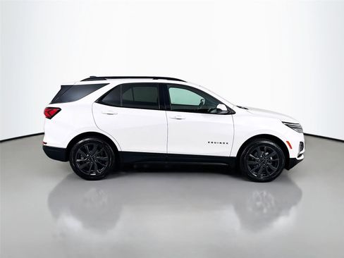 Used 2023 Chevrolet Equinox RS image 10