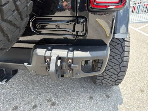 Used 2022 Jeep Wrangler Rubicon AWD/4WD image 10