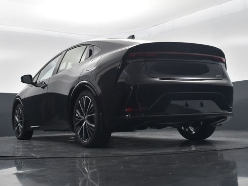 Used 2024 Toyota Prius Limited w/ Limited Premium Package image 25