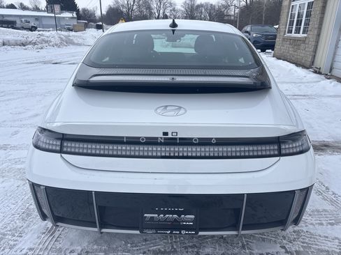 Used 2023 Hyundai Ioniq 6 SE image 6