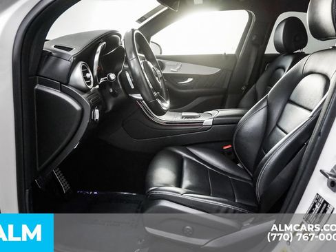 Used 2022 Mercedes-Benz GLC 300 4MATIC Coupe image 17