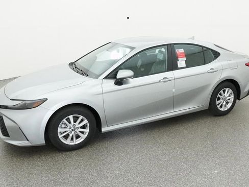 New 2026 Toyota Camry LE image 7