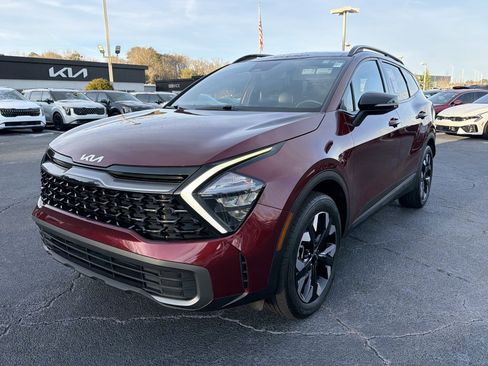 Used 2023 Kia Sportage X-Line w/ X-Line Premium Package image 3