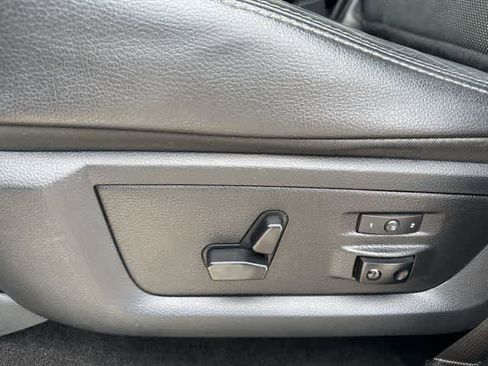 Used 2015 RAM 2500 Laramie AWD/4WD image 12
