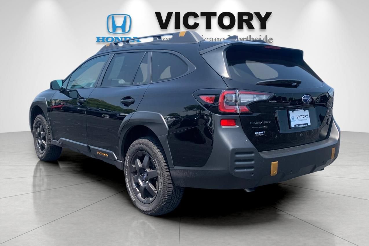 Used 2025 Subaru Outback Wilderness AWD/4WD image 3