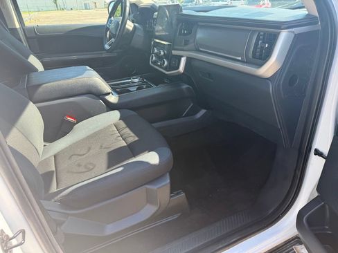 Used 2023 Ford Expedition XL RWD image 11