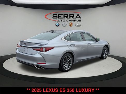 Used 2025 Lexus ES 350 350 Luxury w/ Accessory Package (Z2) image 13