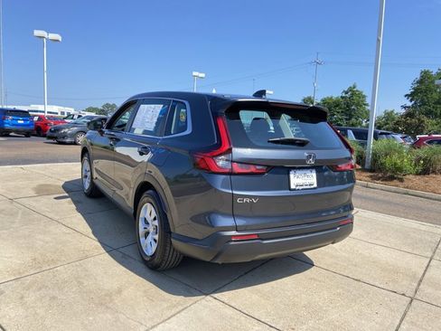 Used 2023 Honda CR-V LX image 9