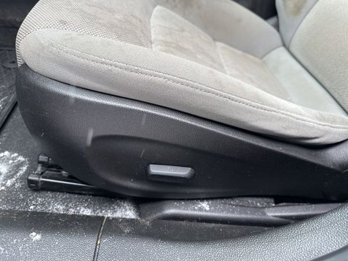 Used 2016 Chevrolet Cruze LT w/ Sun And Sound Package image 13