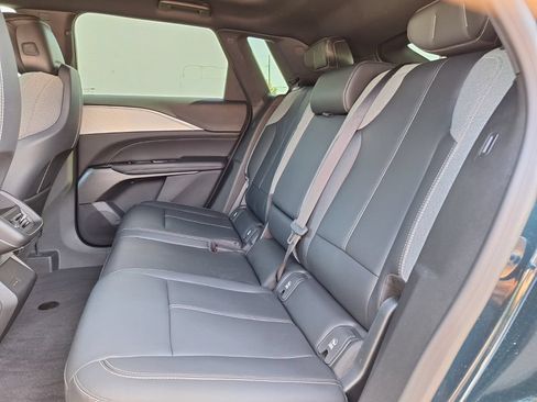 Certified 2024 Cadillac Lyriq Tech AWD/4WD image 23