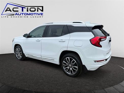 Used 2024 GMC Terrain Denali w/ LPO, Floor Liner Package AWD/4WD image 6