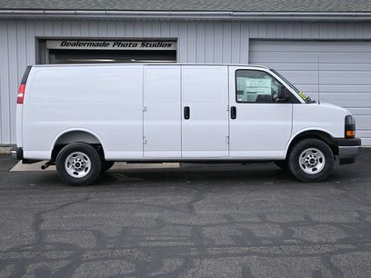 New 2026 GMC Savana 2500 Extended w/ Enhanced Convenience Package