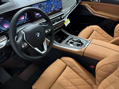 Used 2026 BMW X5 sDrive40i w/ Premium Package image 4