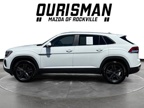 Used 2024 Volkswagen Atlas Cross Sport SE AWD/4WD image 3