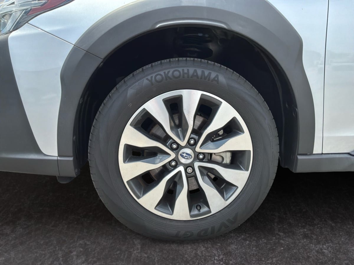 Used 2023 Subaru Outback Limited AWD/4WD image 9