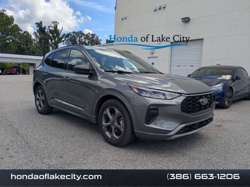 Used 2023 Ford Escape ST-Line FWD image 1
