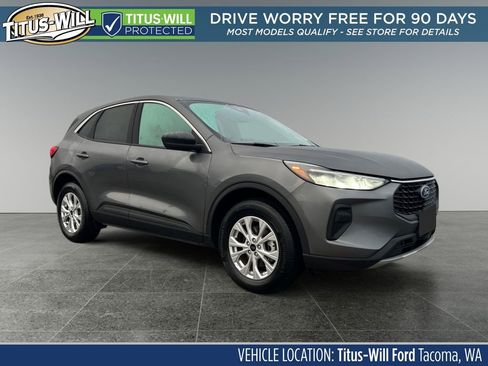 Used 2024 Ford Escape Active image 1