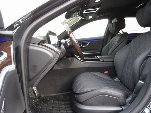 New 2026 Mercedes-Benz S 580 4MATIC Sedan image 9