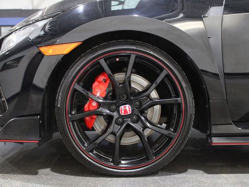 Used 2019 Honda Civic Type R image 10