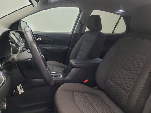 Used 2021 Chevrolet Equinox LT FWD image 17