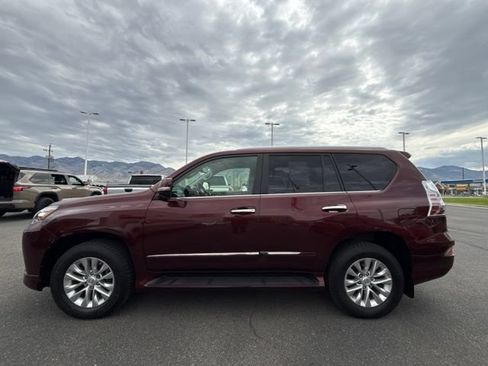 Used 2016 Lexus GX 460 w/ Premium Package AWD/4WD image 9