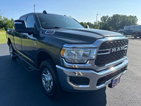 Used 2024 RAM 3500 Tradesman w/ Towing Technology Group AWD/4WD image 7