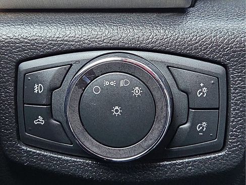 Used 2019 Ford F150 Platinum image 22