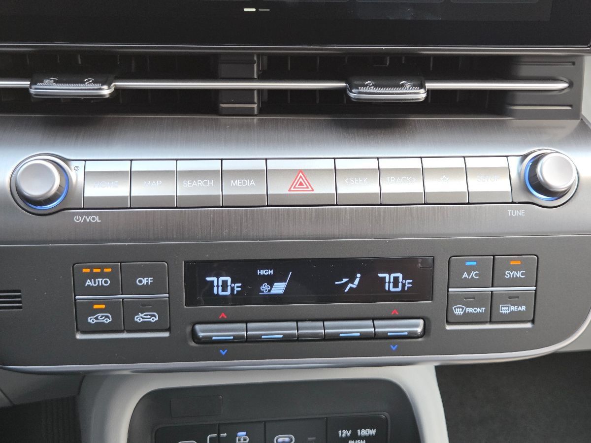 New 2027 Hyundai Kona SEL Sport AWD/4WD image 38