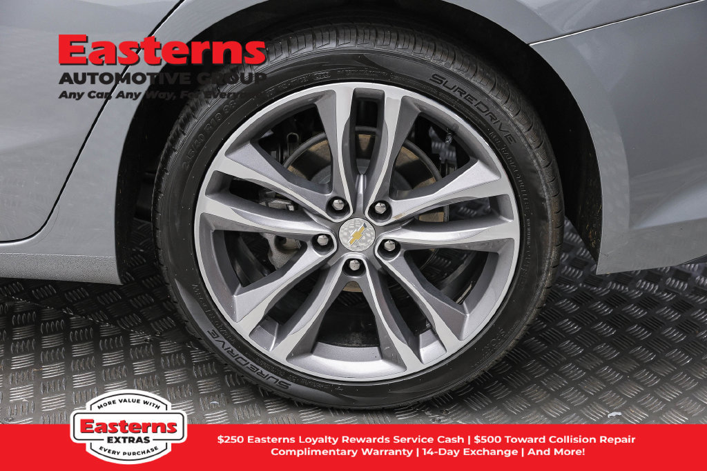 Used 2024 Chevrolet Malibu LT FWD image 9