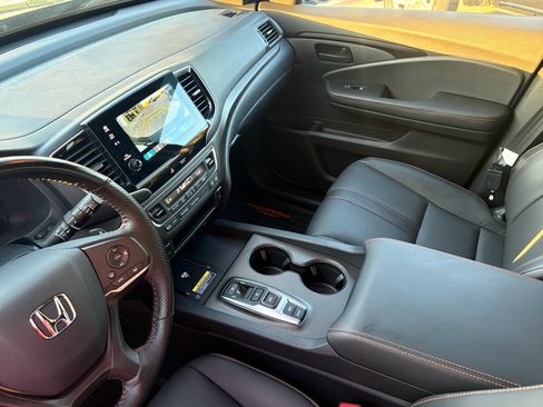Certified 2024 Honda Passport TrailSport image 24