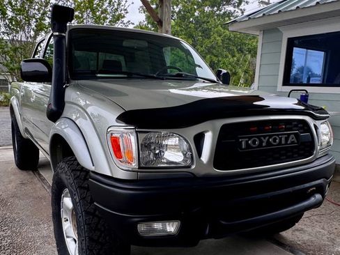 Used 2004 Toyota Tacoma 4x4 Double Cab image 2