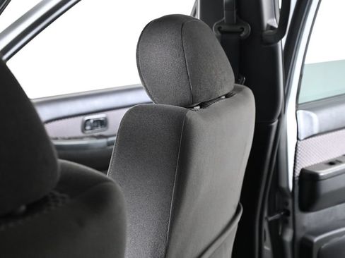 Used 2004 Nissan Pathfinder SE w/ (SRF) SE Sunroof Pkg AWD/4WD image 21