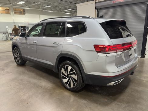 Certified 2026 Volkswagen Atlas SE AWD/4WD image 5