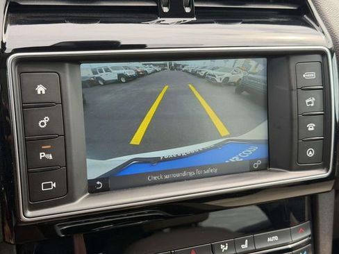 Used 2017 Jaguar F-PACE Prestige AWD/4WD image 22