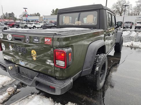 Used 2021 Jeep Gladiator Sport image 5