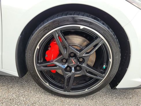 Used 2022 Chevrolet Corvette Stingray Premium Cpe w/ Z51 Performance Package image 25