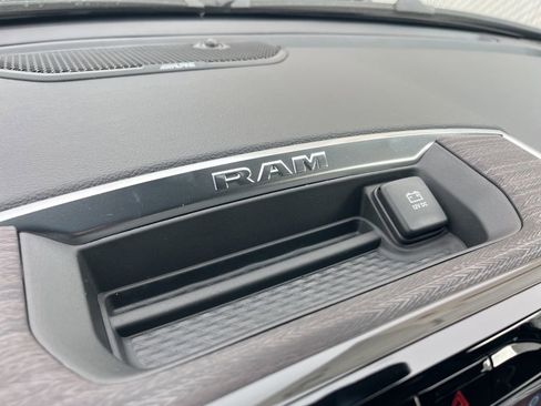 New 2026 RAM 1500 Laramie w/ Sport Appearance Package AWD/4WD image 18