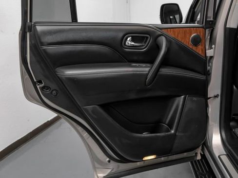 Used 2018 INFINITI QX80 2WD w/ Driver Assistance Package image 38