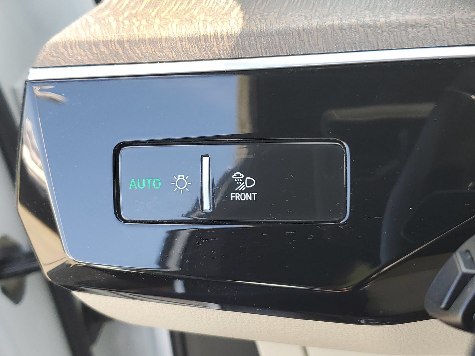 Used 2024 Audi Q8 e-tron Premium Plus w/ Premium Plus Package AWD/4WD image 24