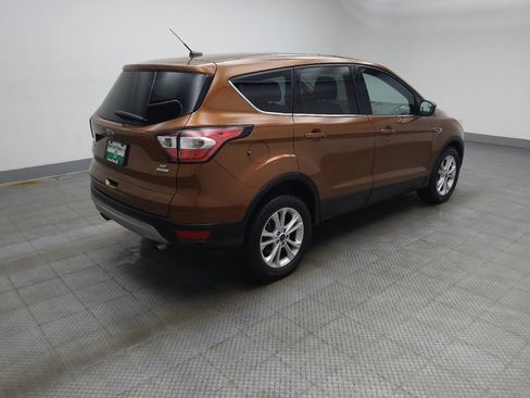 Used 2017 Ford Escape SE FWD image 10